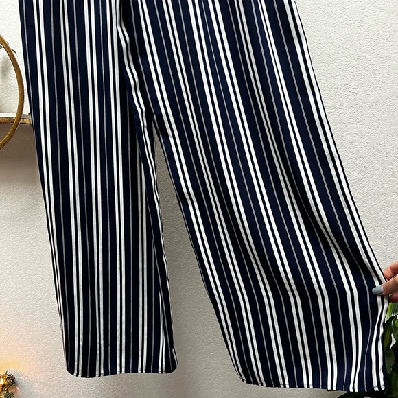 Jacklyn two piece set - Picture 7 of 8